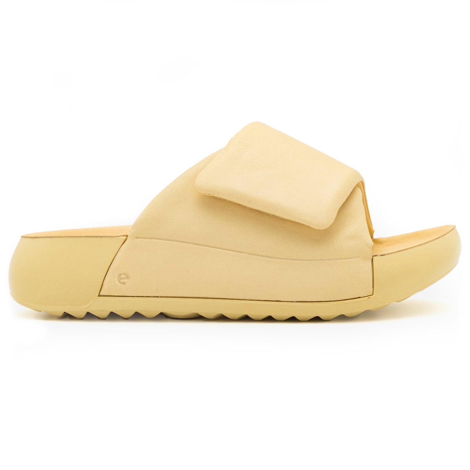 Ecco Cozmo PF 206683 Full Grain Leather Womens Sandals#color_straw